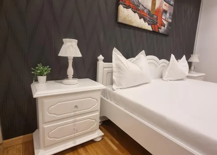 Casa Petcu Гостевой дом 4*